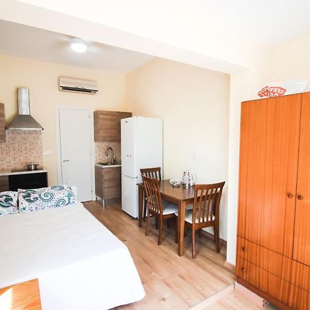 Moon-Light Studio Hotel Larnaca Exterior photo