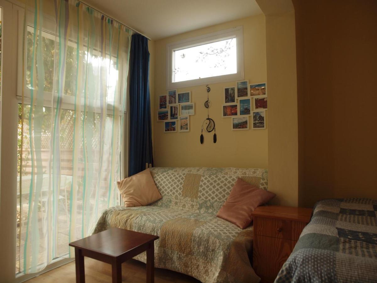 Moon-Light Studio Hotel Larnaca Exterior photo